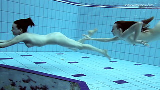 Super hot girl/girl flash underwater