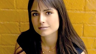 Jordana Brewster bevy