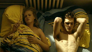 Dominika Zelenikova  Naked in Tiny Feather (2016)