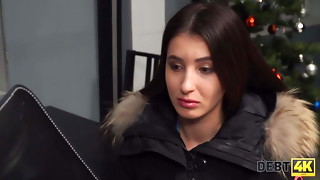 DEBT4k. Skimpy lady wants to by expensive car