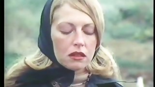 Antique Superstar Amber Hunt Attempts Ass-to-mouth