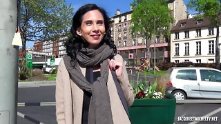 European hotty in pantyhose getting seduced