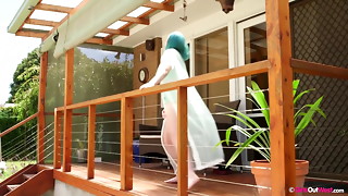 Swimming inexperienced honey