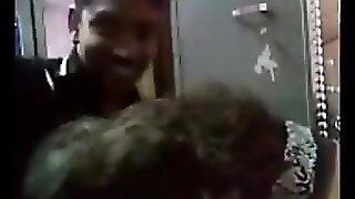 Vanaja Ramasamy – Tamil aunty’s boob fondled viral video