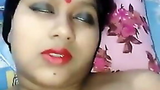 Hot Indian Aunty