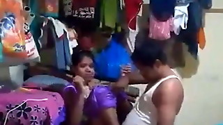 Desi Amateur Bhabhi Has Sex with Ex-Bf