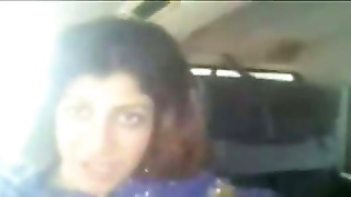 Hot Indian Girl Flasing her Boobs and Pussy to BF at CAR