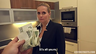 A Real Estate Agent Unwillingly Had A Orgy With A Smashing Client To Make A Contract In