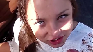 Une jeune fille mignonne de 18 ans se fait sodomiser et éjac faciale - MOFOS21
